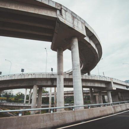 Como o apoio elastomérico fretado prolonga a vida útil das construções